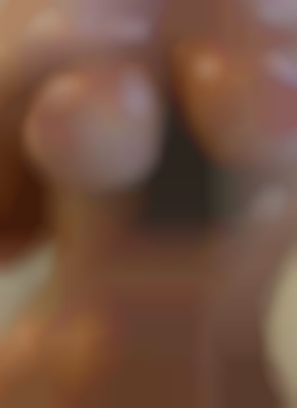 Peachxcris, content creator on Telegram