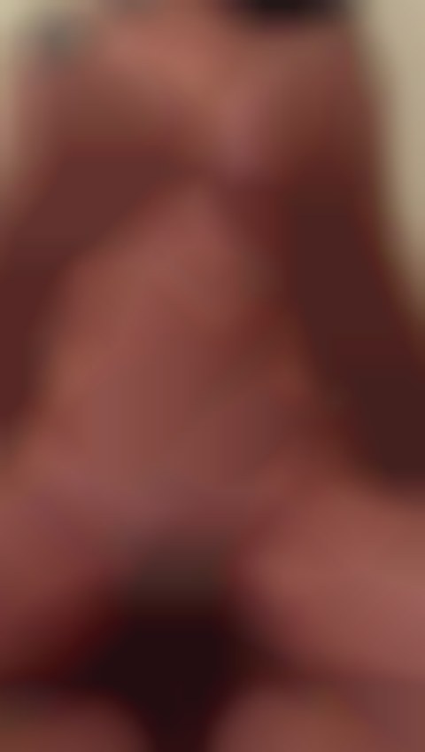 laracruz, content creator on Telegram