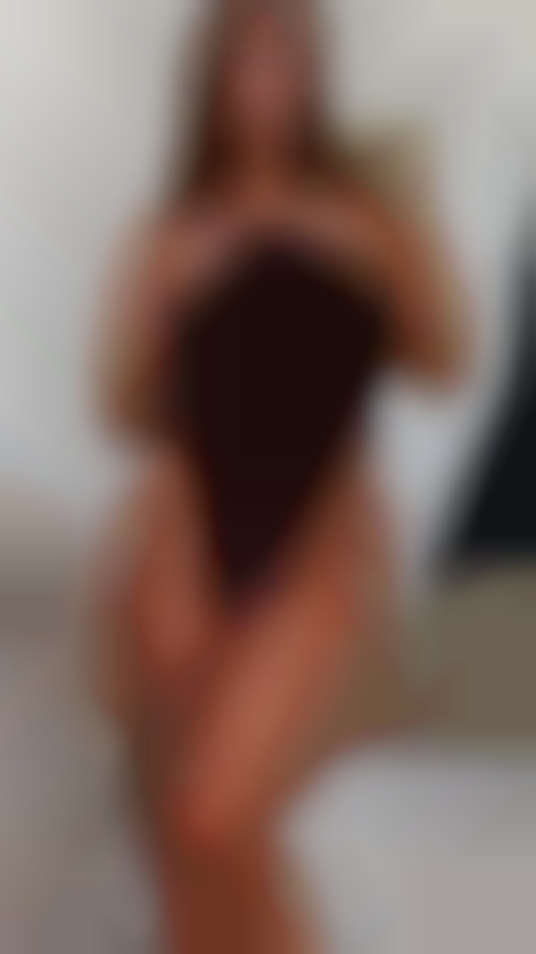 Peachxcris, content creator on Telegram